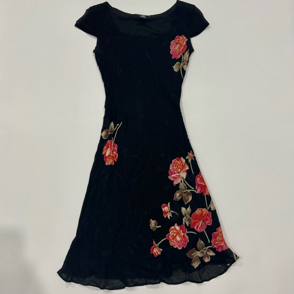 Vintage Dress Bundle - Picture 2 of 4